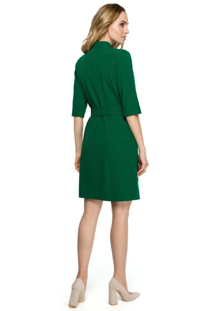 Sukienka Midi - Dopasowana Z Paskiem - zielona